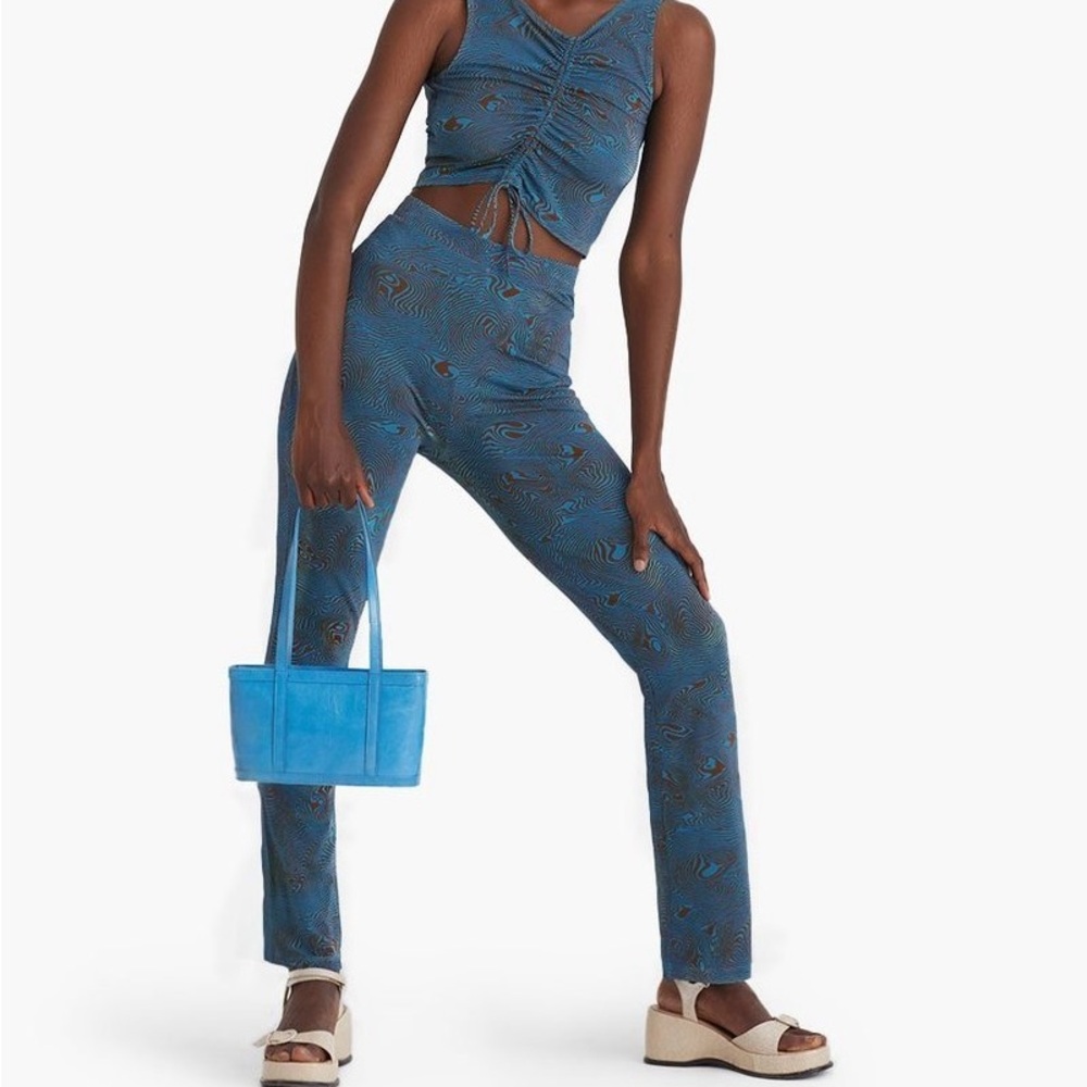 EUC L Paloma Wool Lohan Pants in Huella Blue Swirl Print